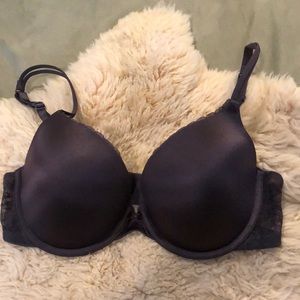 NWOT DKNY T Shirt bra